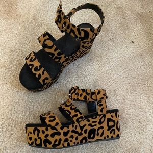 leopard print platform sandals size 6